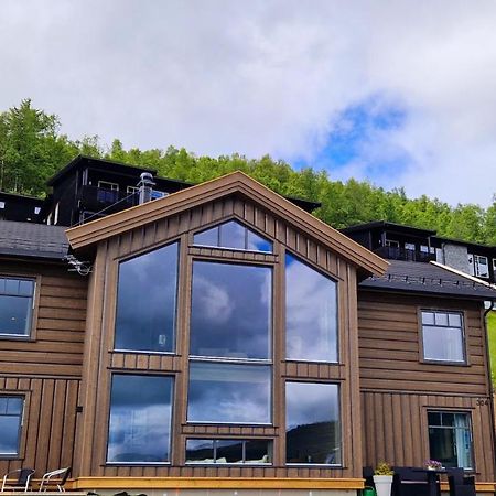 Mlodge - The Mountain Lodge Sogndal Luaran gambar