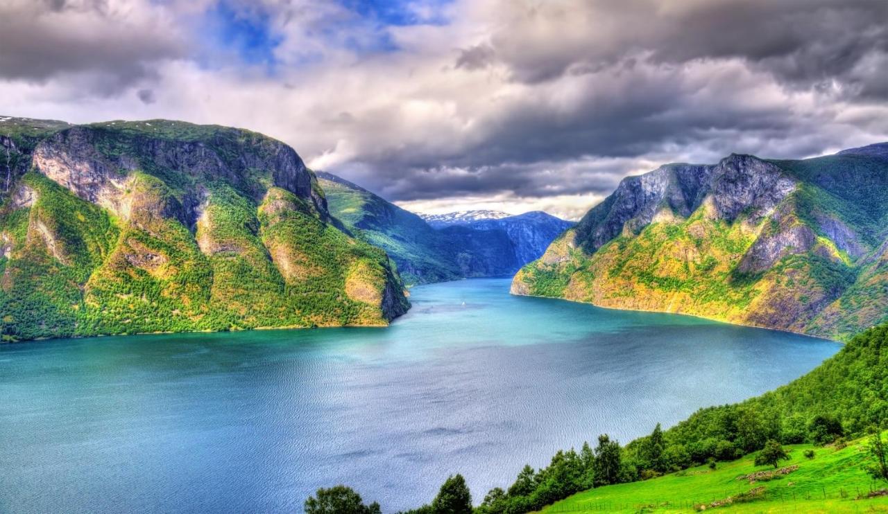 Mlodge - The Mountain Lodge Sogndal Luaran gambar